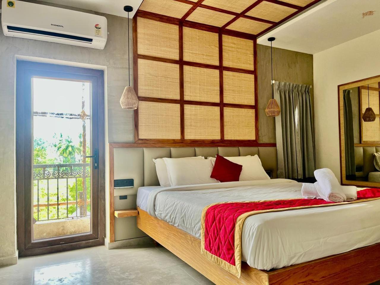 Hotel Castle Manor - Auroville Beach Pondicherry Ngoại thất bức ảnh
